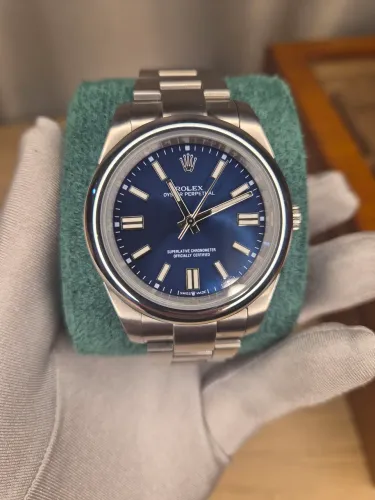 Rolex oyster perpétual blue