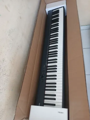 Piano digital casio cdp 160, 88 teclas com ação martelo