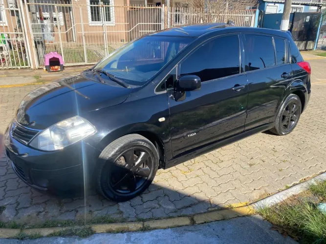 Nissan Tiida SL 1.8/1.8 Flex 16V Aut. 2013
