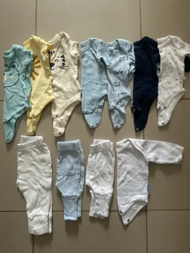 Lote roupas RN 11 peças body e calças 