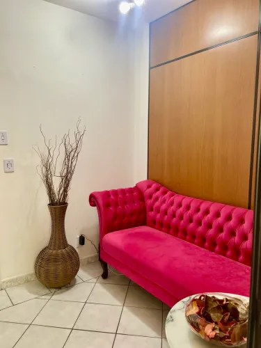 Sofá estilo Chesterfield