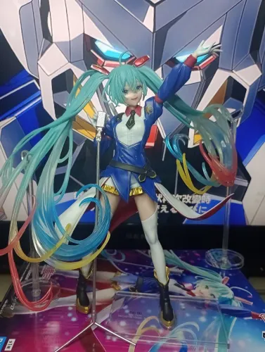Action Figure hatsune miku gundam