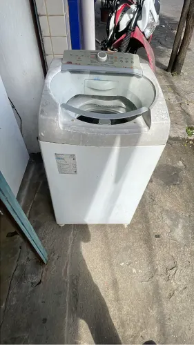 Máquina lavar para retirada peças
