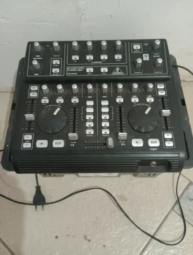 Controladora DJ bcs3000