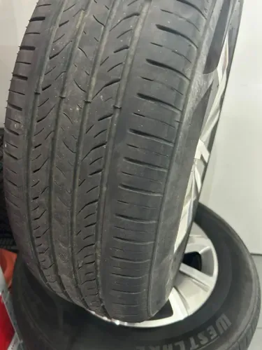 Rodas da FIAT TORO + PNEUS NOVOS ORIGINAL