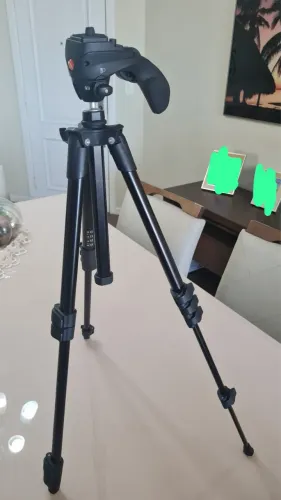 Tripé telescópico