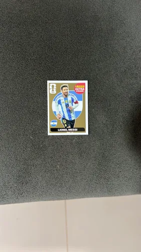 Figurinha Panini Lionel Messi Extra Legend Ouro FIFA World Cup 2026