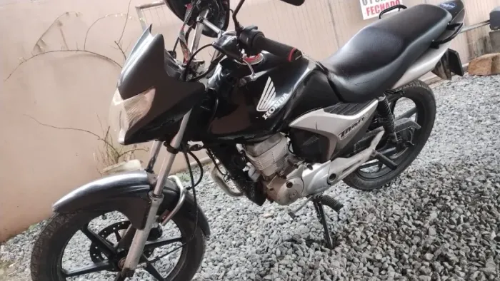 Vendo e troco .valor 10 mil ,faço brick. 