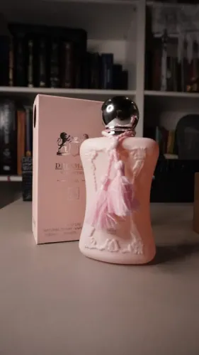 Perfumes femininos Brand