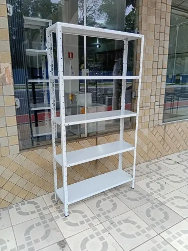 Estante para objetos leves