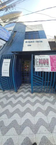 Vendo ou alugo predio comercial no Marco.