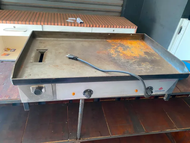 Chapa elétrica pra restaurante ou hamburgueria