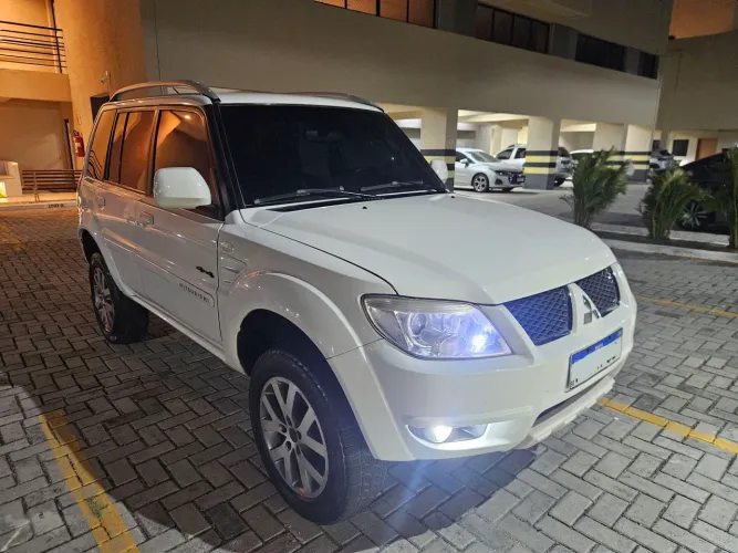 Mitsubishi Pajero TR4 2.0/ 2.0 Flex 16V 4X4 Aut. 2013