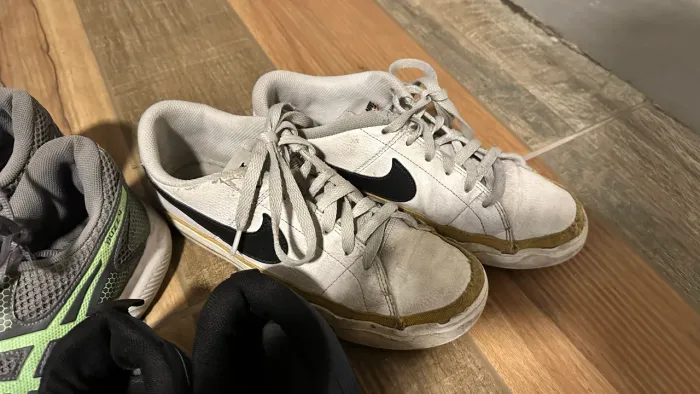 3x2 Tênis Nike, Asics e Red Nose tamanhos na descrição 