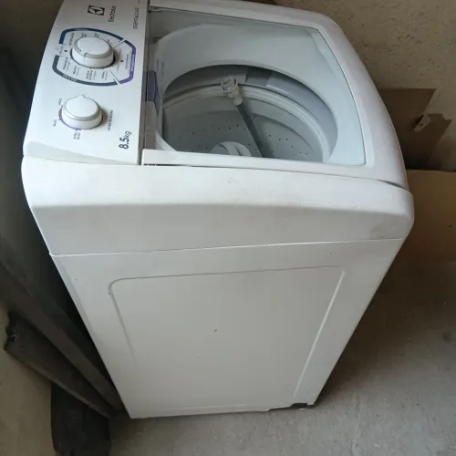 Maquina de lavar com defeito 