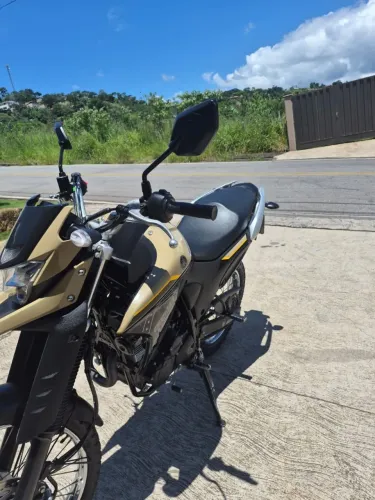 VENDE-SE YAMAHA LANDER 2024