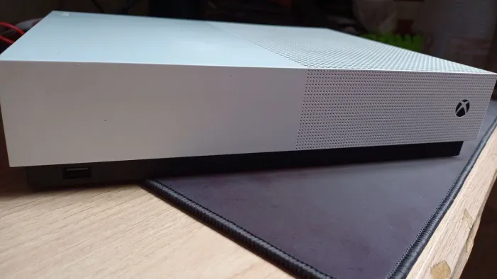 Xbox S ALL Digital Edition 1681 excelente
