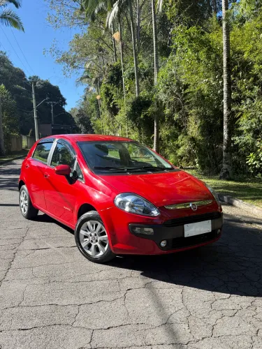 Fiat Punto Attractive 1.4 Fire Flex 8V 5P 2013
