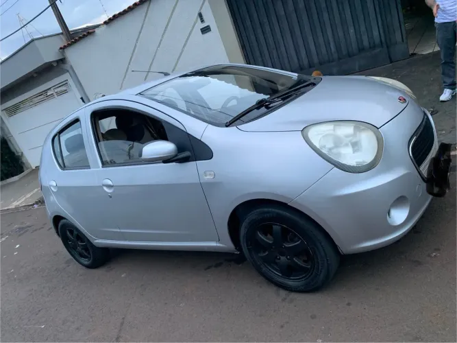 Geely GC2 1.0 12V 68cv 5P 2015