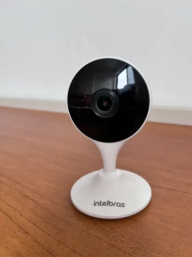 Câmera de Segurança Inteligente Intelbras iM3 C Branca