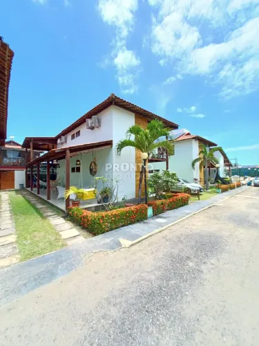 Casa de Condomínio com 4 quartos em Carneiros