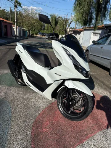 PCX 2023 abs
