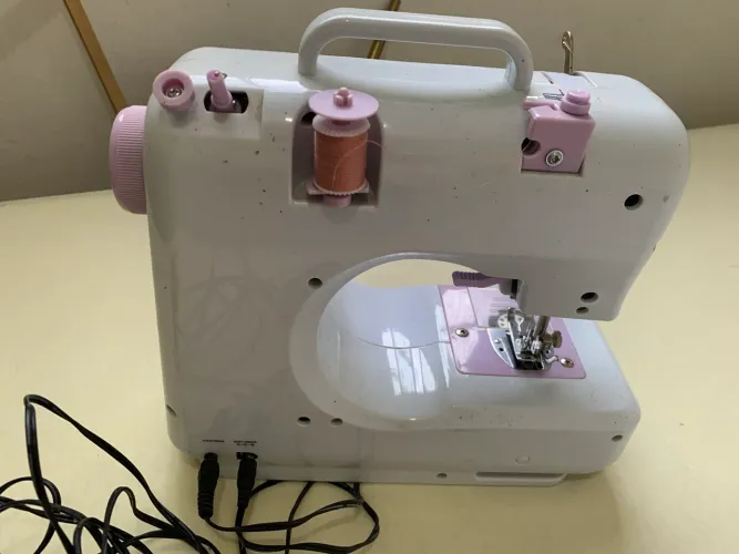 Máquina de costurar