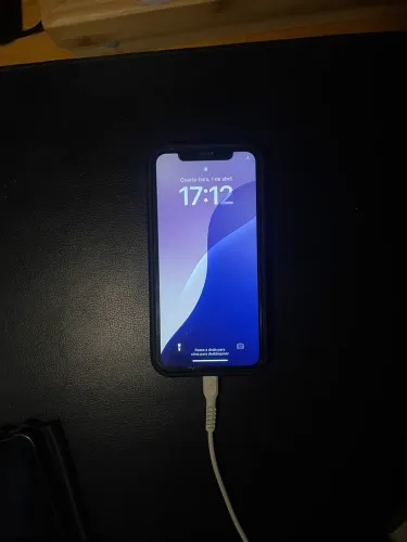 iPhone 11 256GB Preto - Bateria 78%