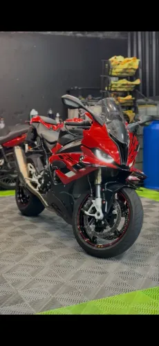 BMW S1000RR VERMELHA 2024