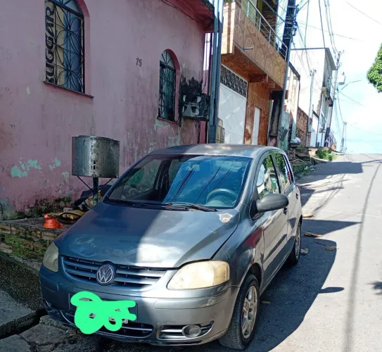 Volkswagen Fox Plus 1.0mi/ 1.0mi Total Flex 8V 4P 2005