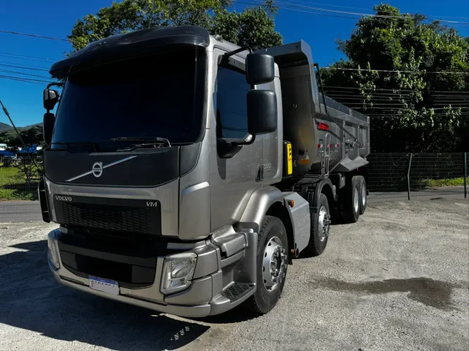 VOLVO VM 330 I-SHIFT 8x2 BITRUCK ! 