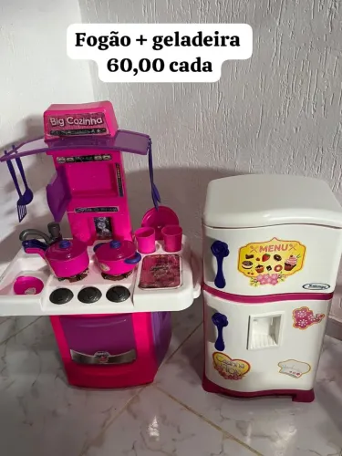 Fogão e geladeira infantil (valor nas fotos)
