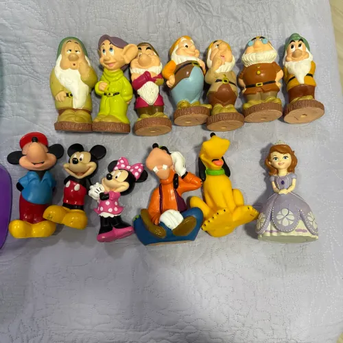 Bonecos Disney