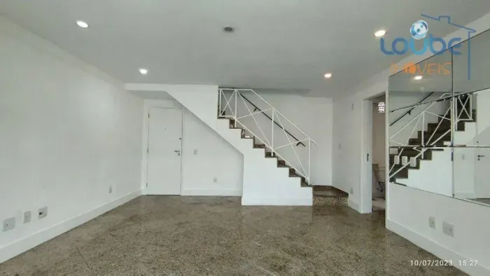 Cobertura com 2 dormitórios para alugar, 145 m² por R$ 5.200,00/mês - Freguesia de Jacarep