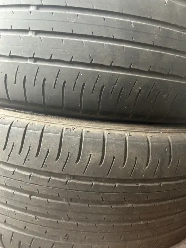 Pneus dunlop 225/50/18