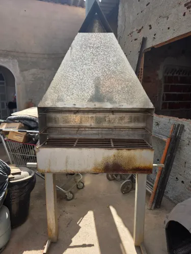 Churrasqueira de espetinho