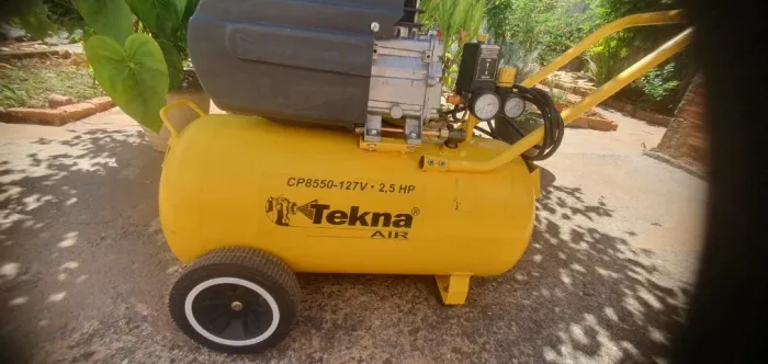 Compressor de ar elétrico portátil Tekna CP8550C 50L 2.5hp