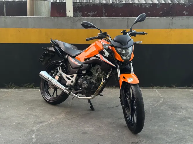 HONDA CG TITAN 160 MUITO NOVA ANO 2025 COM APENAS 20.000 KMS
