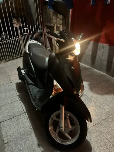 Moto a venda 