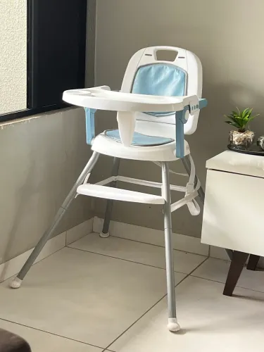 Cadeirinha de alimentação