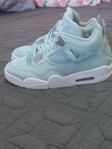 jordan 4 retro 'seafoam'.