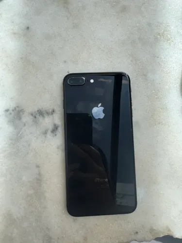 iPhone 8 Plus
