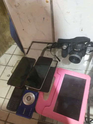 Eletrônico para manutenção ou reaproveitar as peças
