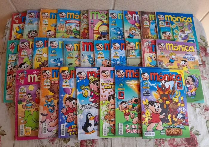Coleção de Gibs "Mônica" - 28 Exemplares