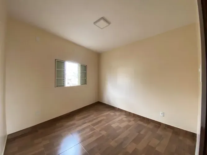 Casa comercial no Centro