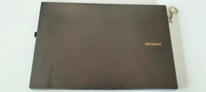Notebook pra trabalho e jogos leves