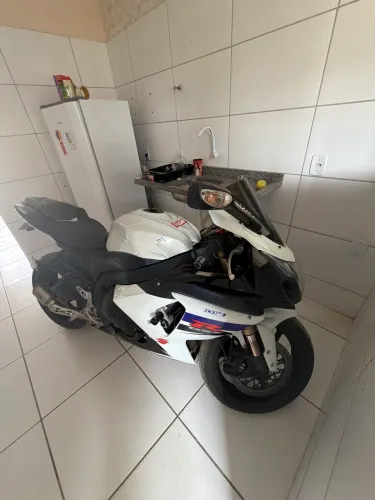 Vendo moto em perfeito estado de conservação
