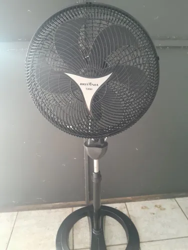 Ventilador britania turbo 