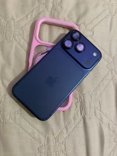 Vendo iPhone 17 Pro 256g na garantia Apple com nota fiscal . Valor 5.700$