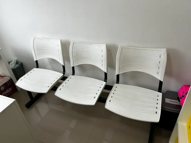 Vendo longarina 3 lugares